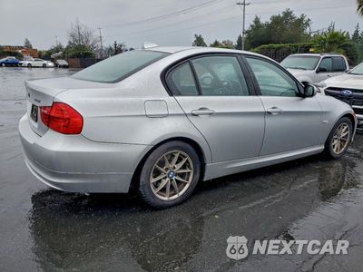 Trzecie zdjęcie samochodu z tyłu: 2010 BMW 328 I SULEV VIN:WBAPH5C53AA439343 - miniatura
