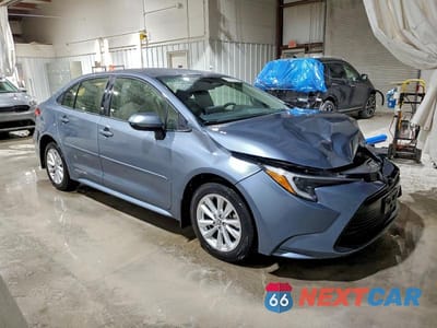 Czwarte zdjęcie samochodu z boku: 2025 TOYOTA COROLLA HYBRID LE VIN:JTDBDMHE6S3020727 - miniatura