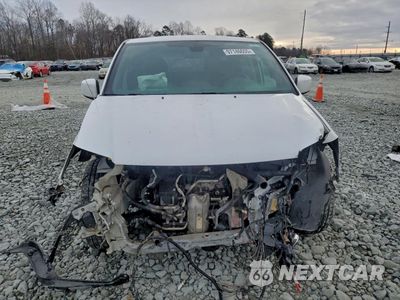 Piąte zdjęcie samochodu w środku: 2019 DODGE GRAND CARAVAN SXT VIN:2C4RDGCG3KR800040 - miniatura