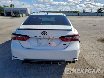 Zdjęcie 6 z 13 samochodu: 2021 TOYOTA CAMRY SE VIN:4T1G11AK8MU523665 - miniatura
