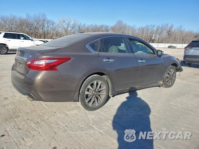Trzecie zdjęcie samochodu z tyłu: 2017 NISSAN ALTIMA 2.5 VIN:1N4AL3AP0HC174594 - miniatura