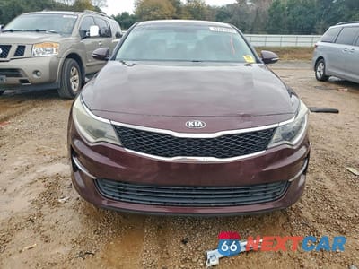 Piąte zdjęcie samochodu w środku: 2018 KIA OPTIMA LX VIN:5XXGT4L33JG271895 - miniatura