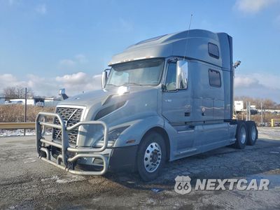 Drugie zdjęcie samochodu z przodu: 2021 VOLVO VNL SEMI TRUCK VIN:4V4NC9EH3MN262964 - miniatura