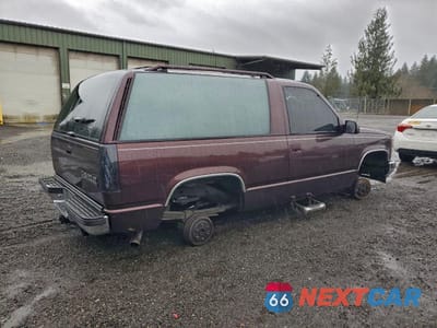 Trzecie zdjęcie samochodu z tyłu: 1993 CHEVROLET BLAZER K1500 VIN:1GNEK18K8PJ407877 - miniatura