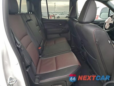 Zdjęcie 10 z 12 samochodu: 2025 HONDA RIDGELINE BLACK EDITION VIN:5FPYK3F86SB005405 - miniatura