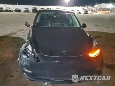 Piąte zdjęcie samochodu w środku: 2022 TESLA MODEL Y VIN:7SAYGDEE1NF341879 - miniatura