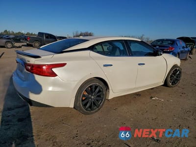 Trzecie zdjęcie samochodu z tyłu: 2017 NISSAN MAXIMA 3.5S VIN:1N4AA6AP9HC424809 - miniatura