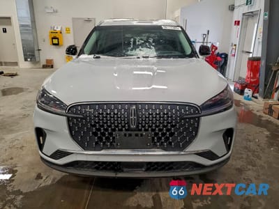 Piąte zdjęcie samochodu w środku: 2025 LINCOLN AVIATOR RESERVE VIN:5LM5J7XC2SGL26378 - miniatura