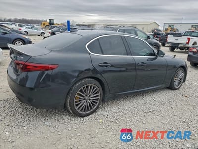 Trzecie zdjęcie samochodu z tyłu: 2019 ALFA ROMEO GIULIA TI VIN:ZARFAMBN5K7603324 - miniatura