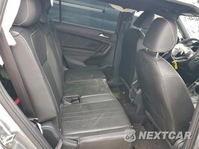 Zdjęcie 11 z 14 samochodu: 2023 VOLKSWAGEN TIGUAN SE R-LINE BLACK VIN:3VVCB7AX3PM001888 - miniatura