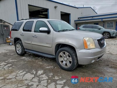 Czwarte zdjęcie samochodu z boku: 2007 GMC YUKON VIN:1GKFK13087J349681 - miniatura