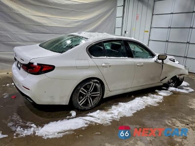 Trzecie zdjęcie samochodu z tyłu: 2021 BMW 540 XI VIN:WBA73BJ06MWW97271 - miniatura