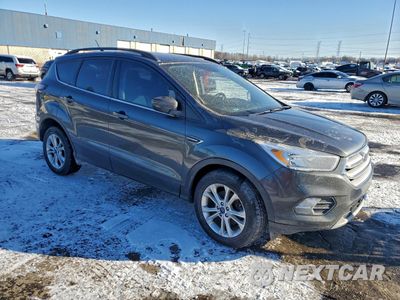 Czwarte zdjęcie samochodu z boku: 2018 FORD ESCAPE SE VIN:1FMCU0GD8JUB09192 - miniatura
