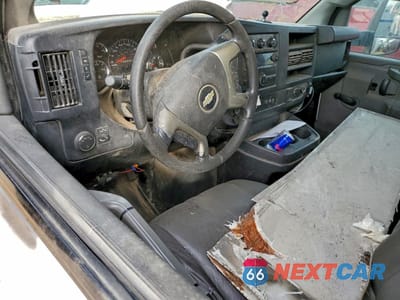 Zdjęcie 8 z 11 samochodu: 2017 CHEVROLET EXPRESS G3500 VIN:1GB0GRFF9H1336879 - miniatura