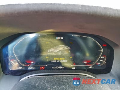 Zdjęcie 9 z 14 samochodu: 2024 BMW M8 VIN:WBSGV0C07RCR42997 - miniatura