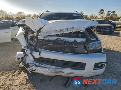 Piąte zdjęcie samochodu w środku: 2019 TOYOTA SEQUOIA TRD SPORT VIN:5TDZY5G12KS073172 - miniatura