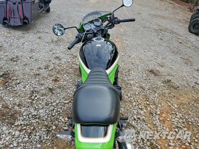 Zdjęcie 6 z 10 samochodu: 2020 KAWASAKI ZR900 VIN:JKAZR2E18LA007054 - miniatura