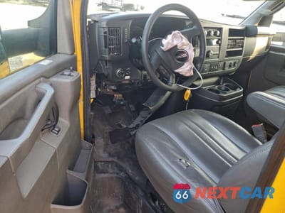 Zdjęcie 8 z 14 samochodu: 2022 GMC SAVANA BOX TRUCK VIN:7GZ37TC78NN004345 - miniatura