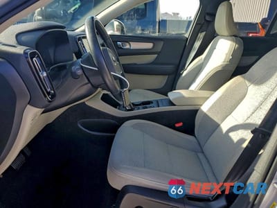 Zdjęcie 7 z 13 samochodu: 2020 VOLVO XC40 T5 MOMENTUM VIN:YV4162UK7L2203340 - miniatura