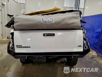 Zdjęcie 6 z 13 samochodu: 2015 TOYOTA TACOMA DOUBLE CAB VIN:3TMLU4ENXFM169591 - miniatura