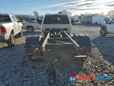 Zdjęcie 6 z 12 samochodu: 2017 FORD F550 SUPER DUTY TRUCK CAB AND CHASSIS VIN:1FDUF5HT0HDA05680 - miniatura