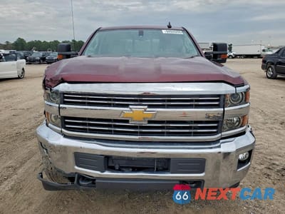 Piąte zdjęcie samochodu w środku: 2016 CHEVROLET SILVERADO K2500 HEAVY DUTY LT VIN:1GC1KVEG8GF307764 - miniatura