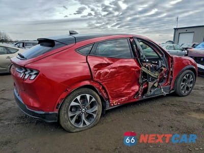 Trzecie zdjęcie samochodu z tyłu: 2021 FORD MUSTANG MACH-E PREMIUM VIN:3FMTK3SU2MMA26574 - miniatura