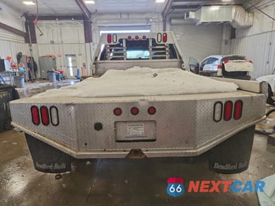 Zdjęcie 6 z 12 samochodu: 2002 DODGE RAM 3500 VIN:3B7MF33C52M291845 - miniatura