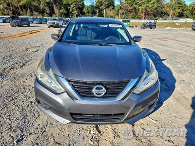 Piąte zdjęcie samochodu w środku: 2017 NISSAN ALTIMA 2.5 VIN:1N4AL3AP6HC192694 - miniatura