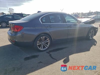 Trzecie zdjęcie samochodu z tyłu: 2017 BMW 330 XI VIN:WBA8D9G52HNU58423 - miniatura