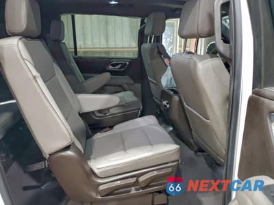 Zdjęcie 10 z 14 samochodu: 2022 GMC YUKON XL C1500 SLT VIN:1GKS1GKDXNR205511 - miniatura