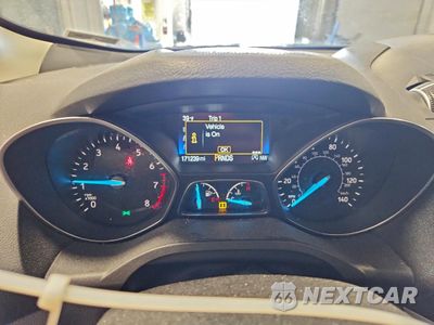 Zdjęcie 9 z 13 samochodu: 2019 FORD ESCAPE SE VIN:1FMCU9GD8KUB31148 - miniatura