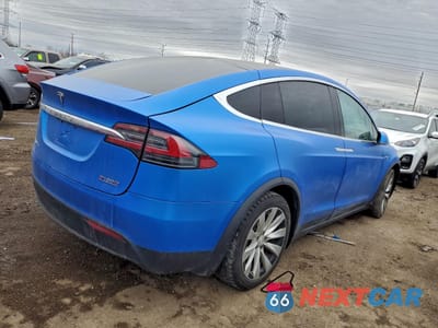 Trzecie zdjęcie samochodu z tyłu: 2016 TESLA MODEL X VIN:5YJXCAE44GF019850 - miniatura