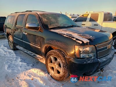 Czwarte zdjęcie samochodu z boku: 2011 CHEVROLET SUBURBAN K1500 LTZ VIN:1GNSKKE36BR101034 - miniatura