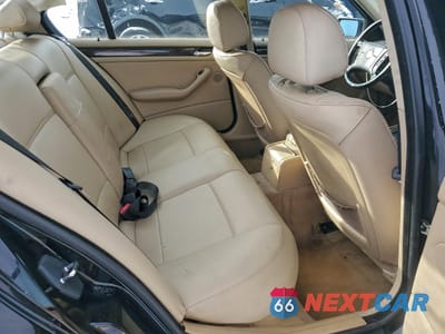 Zdjęcie 10 z 12 samochodu: 2000 BMW 323 I VIN:WBAAM3343YFP78081 - miniatura