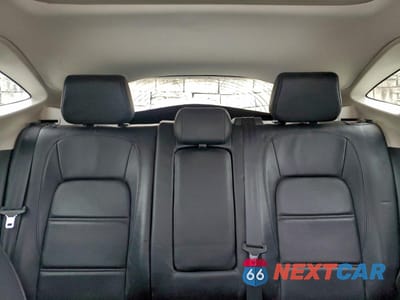 Zdjęcie 10 z 16 samochodu: 2018 JAGUAR E-PACE S VIN:SADFJ2FX0J1Z18340 - miniatura