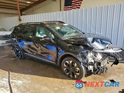 Czwarte zdjęcie samochodu z boku: 2023 KIA SPORTAGE X LINE VIN:5XYK6CAF6PG049395 - miniatura