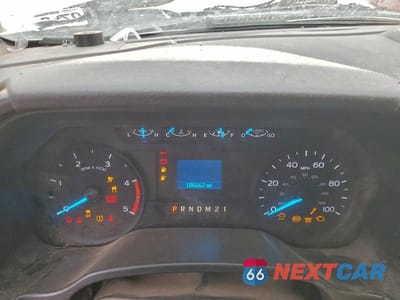 Zdjęcie 9 z 12 samochodu: 2018 FORD F250 SUPER DUTY TRUCK CAB AND CHASSIS VIN:1FT7W2AT0JEB39650 - miniatura