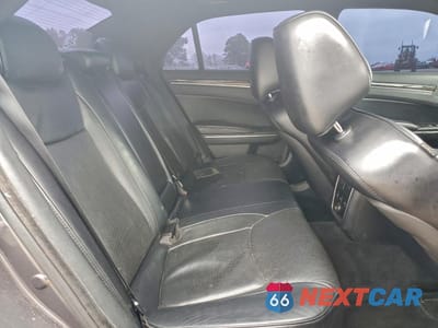 Zdjęcie 10 z 12 samochodu: 2013 CHRYSLER 300C VIN:2C3CCAKT6DH652886 - miniatura