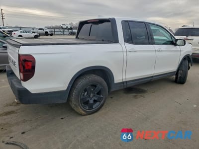 Trzecie zdjęcie samochodu z tyłu: 2025 HONDA RIDGELINE BLACK EDITION VIN:5FPYK3F86SB005405 - miniatura