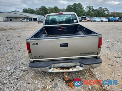 Zdjęcie 6 z 14 samochodu: 2000 CHEVROLET S TRUCK S10 VIN:1GCCS1956Y8272531 - miniatura