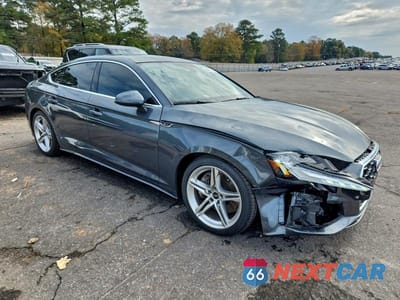 Czwarte zdjęcie samochodu z boku: 2022 AUDI A5 PREMIUM PLUS 45 VIN:WAUFACF51NA029114 - miniatura