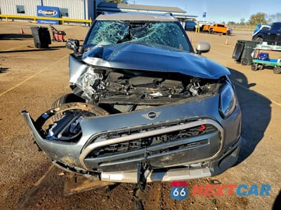 Piąte zdjęcie samochodu w środku: 2025 MINI COUNTRYMAN S ALL4 VIN:WMZ23GA02S7R89565 - miniatura