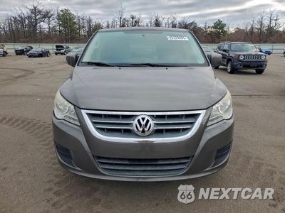 Piąte zdjęcie samochodu w środku: 2010 VOLKSWAGEN ROUTAN SE VIN:2V4RW3D19AR295848 - miniatura