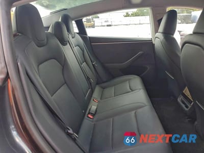 Zdjęcie 10 z 12 samochodu: 2024 TESLA MODEL 3 VIN:5YJ3E1EA8RF744353 - miniatura