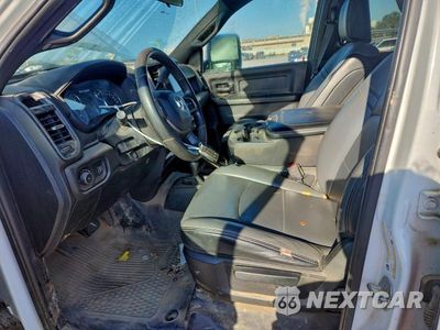 Zdjęcie 7 z 12 samochodu: 2023 RAM 2500 TRADESMAN VIN:3C6UR5HL3PG538627 - miniatura