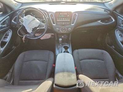 Zdjęcie 8 z 11 samochodu: 2018 CHEVROLET MALIBU LT VIN:1G1ZD5ST5JF175576 - miniatura