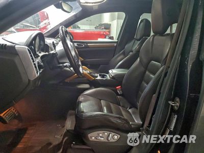 Zdjęcie 7 z 15 samochodu: 2012 PORSCHE CAYENNE TURBO VIN:WP1AC2A24CLA82615 - miniatura