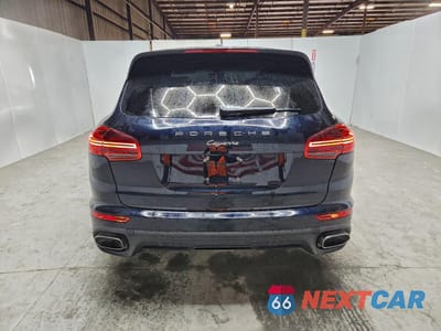 Zdjęcie 6 z 13 samochodu: 2016 PORSCHE CAYENNE VIN:WP1AA2A24GLA00782 - miniatura