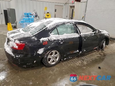 Trzecie zdjęcie samochodu z tyłu: 2013 VOLKSWAGEN JETTA TDI VIN:3VW3L7AJ7DM436512 - miniatura